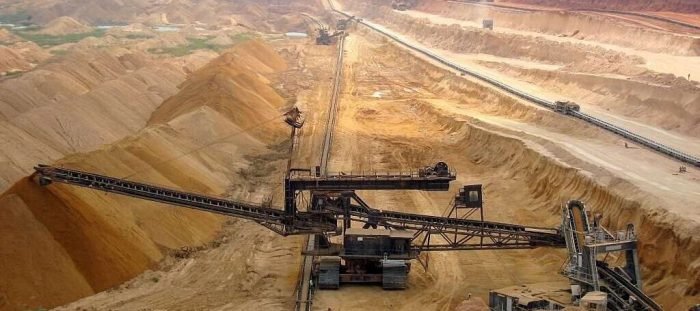 1024px-Togo_phosphates_mining 1024px-Togo_phosphates_mining